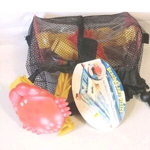 Beach & Lawn Stakes No More Wind Blown Towels 4 Stakes NEW in Original Bag Crabs